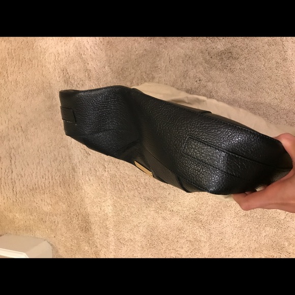 Burberry hobo bag.  Brand new, never used. - Picture 8 of 8